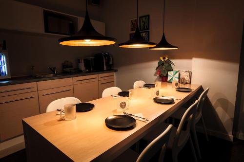 sleep in hostel and apartments stare miasto