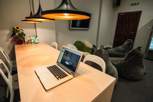 sleep in hostel and apartments stare miasto