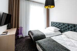 sleep in hostel and apartments stare miasto
