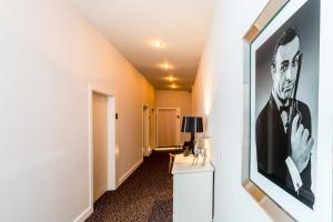 sleep in hostel and apartments stare miasto