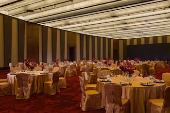 renaissance nanjing olympic centre hotel