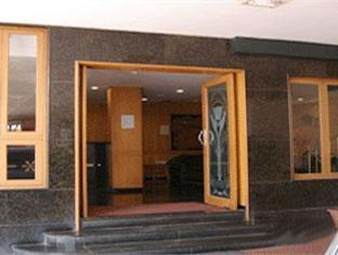 Hotel Bombay Tiffanys,Mandi Mohalla,2 star