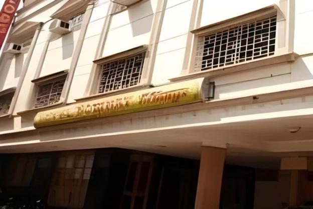 hotel bombay tiffanys