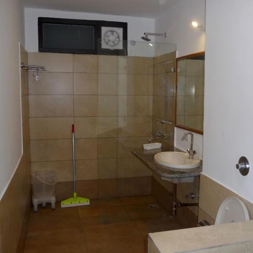 Mist N Meadows Resort,Chandigarh>>Chail,3 star