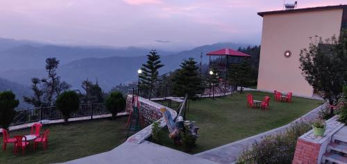 Mist N Meadows Resort,Chandigarh>>Chail,3 star
