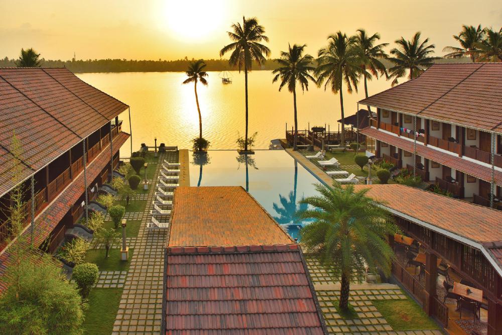 Sea Lagoon Health Resort,Cherai,4 star