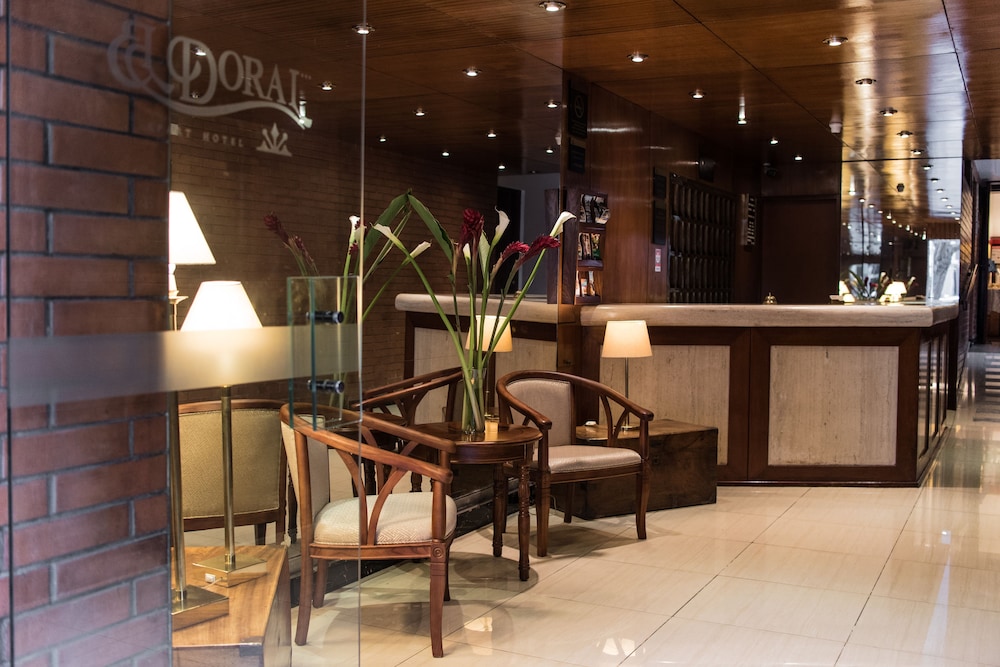 apart hotel el doral