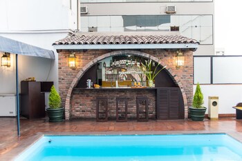 apart hotel el doral