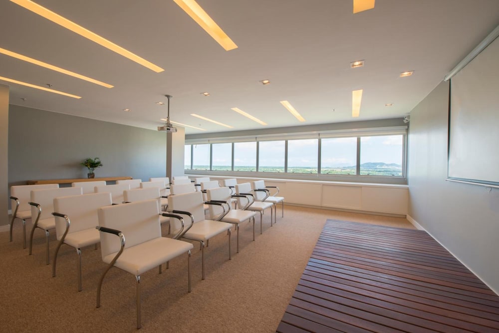 promenade fusion itaguai hotel