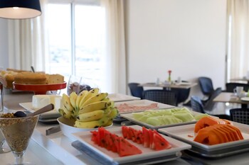 promenade fusion itaguai hotel