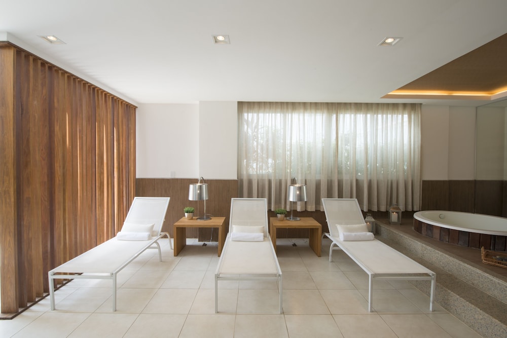 promenade fusion itaguai hotel