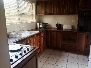 Eagles Nest,Garden Route>>Cape Town,3 star