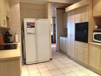 Hermanus Heights Villa,Hermanus>>Cape Town,4 star
