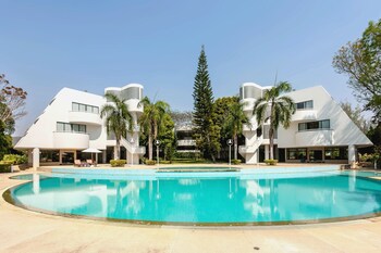 the royal chiangmai golf resort