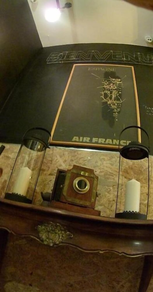 hostal hispalense