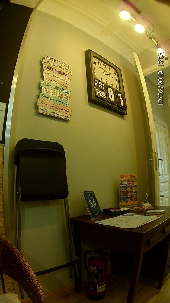hostal hispalense