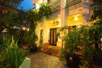 east west villa
