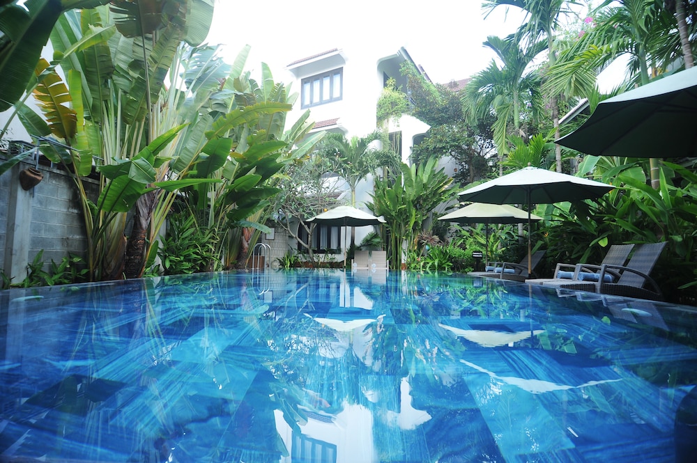 east west villa