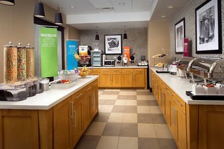 Hampton Inn & Suites Falls Church,Fairfax>>Baileys Crossroads,3 star