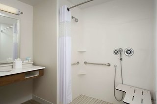 Hampton Inn & Suites Falls Church,Fairfax>>Baileys Crossroads,3 star