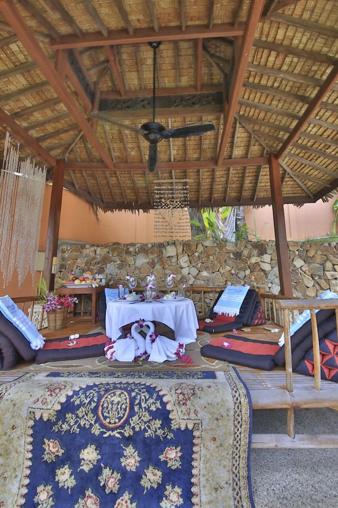 presidential thai villa