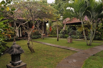 tirta sari bungalows and spa