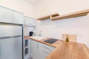 lemonia accommodations
