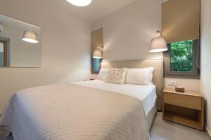lemonia accommodations