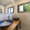 lemonia accommodations