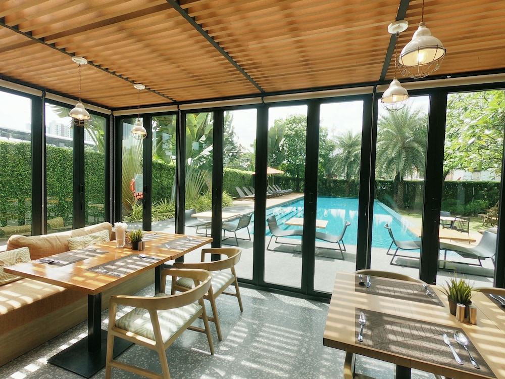 the silver palm wellness resort