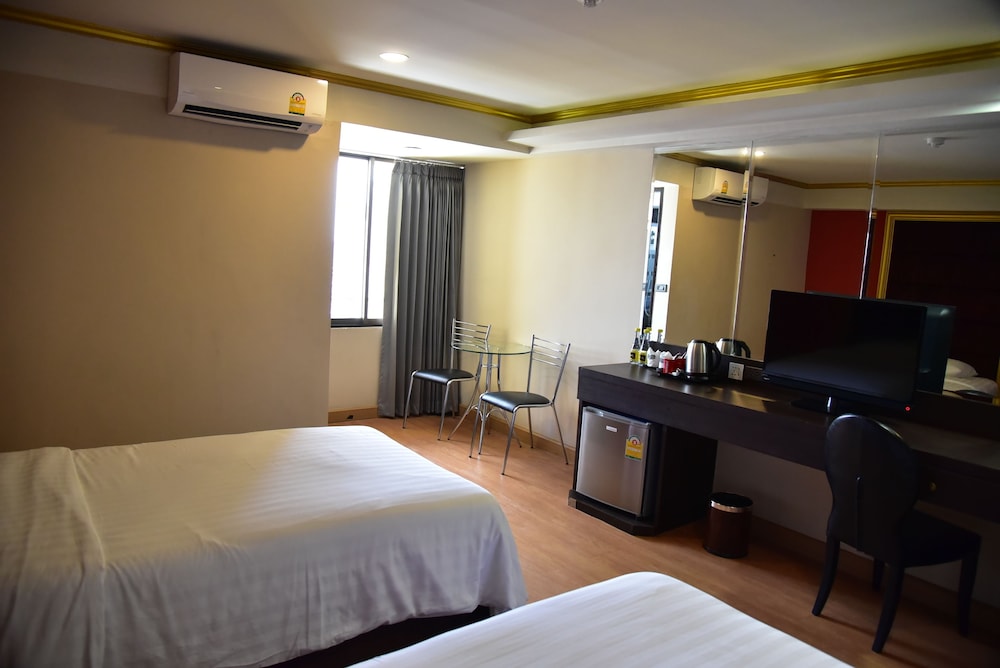 grand pink hotel hat yai