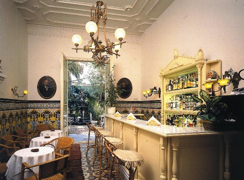 hotel medium renaixenca