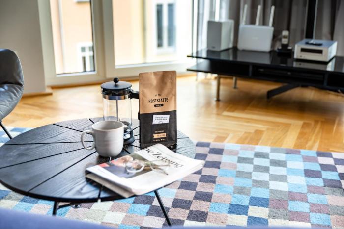 the circus apartments