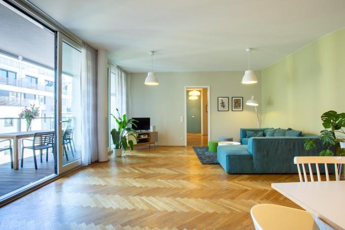 the circus apartments