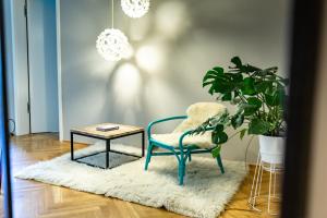 the circus apartments