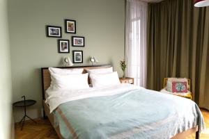 the circus apartments