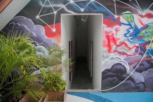 gili beach bum hostel