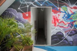 gili beach bum hostel