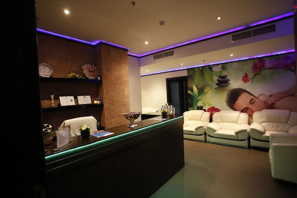 crystal palace hotel