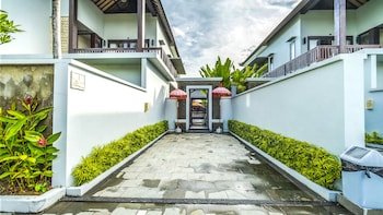 Sotis Villa Canggu,In Canggu (Batu Bolong),4 star