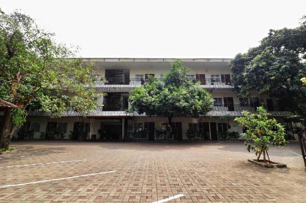 pejaten valley residence