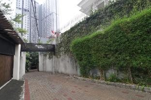pejaten valley residence