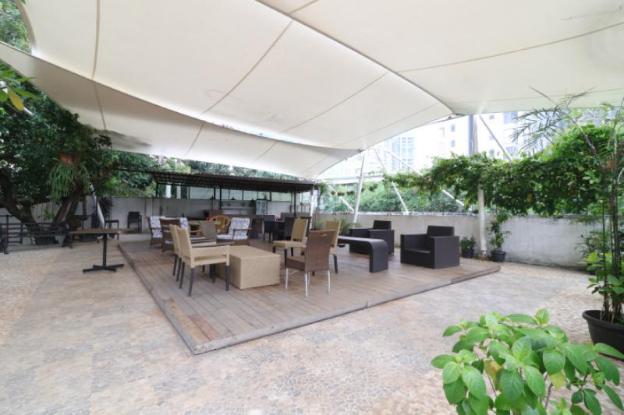 pejaten valley residence