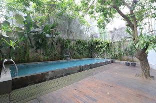 pejaten valley residence