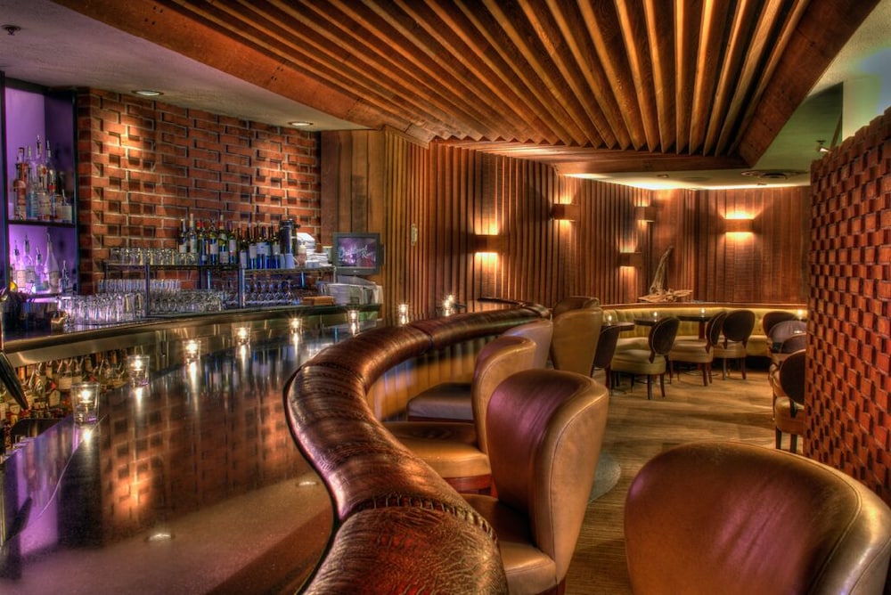hotel deluxe