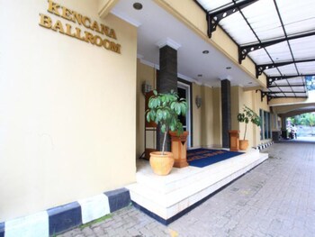 puri jaya hotel