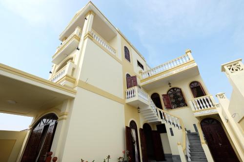 Hotel-Img