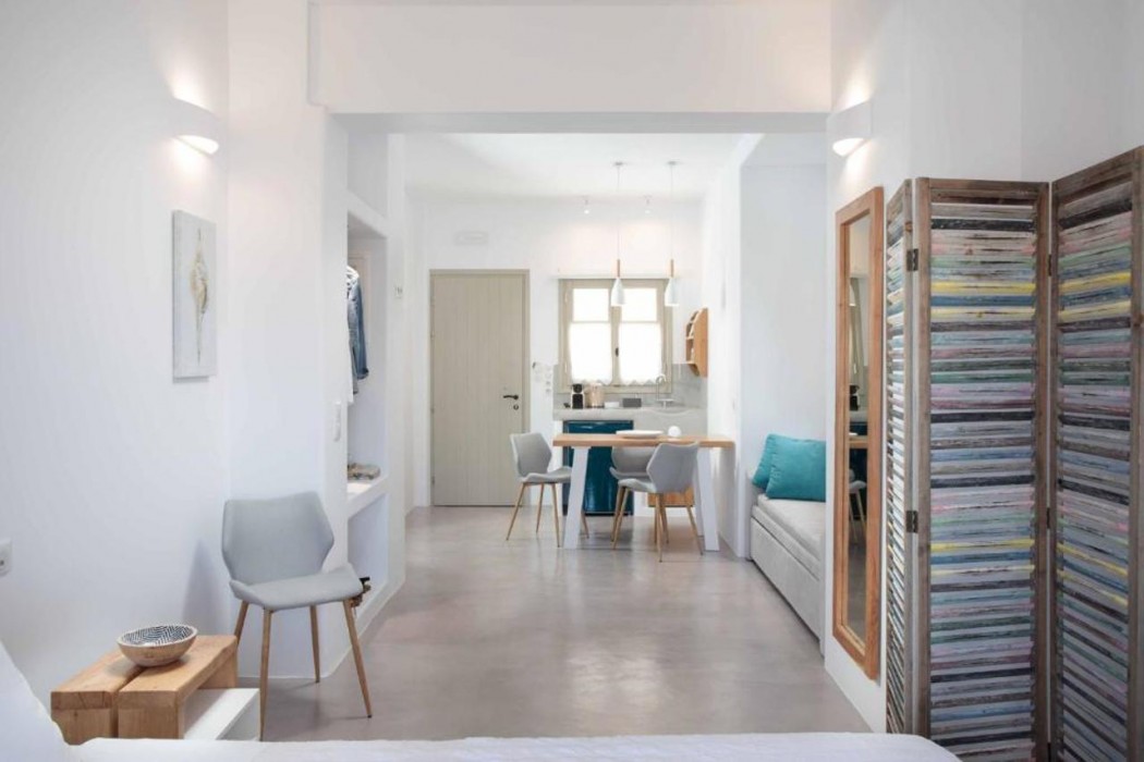halcyon suites and villas naxos