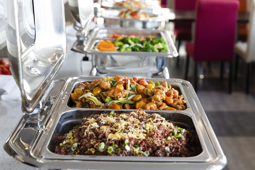 maple leaf hotel and apartment