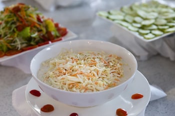 maple leaf hotel and apartment